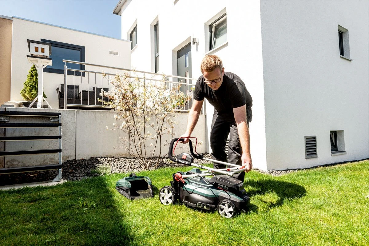 Metabo RM36-18LTXBL36 Brushless Lawn Mower 601716850 9 Metabo RM36-18LTXBL36 Brushless Lawn Mower 601716850 - Image 7