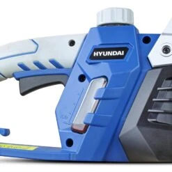 Hyundai 2400W / 230V 16" Bar Electric Chainsaw | HYC2400E -Horti Gear Sales Store hyc2400e 09