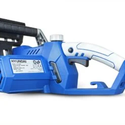 Hyundai 2400W / 230V 16" Bar Electric Chainsaw | HYC2400E -Horti Gear Sales Store hyc2400e 17