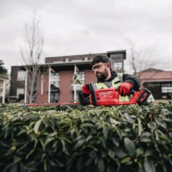 Milwaukee M18FHT45-0 Fuel Hedge Trimmer 45Cm 9 Milwaukee M18FHT45-0 Fuel Hedge Trimmer 45Cm -Horti Gear Sales Store m18 fht45 802 app 1